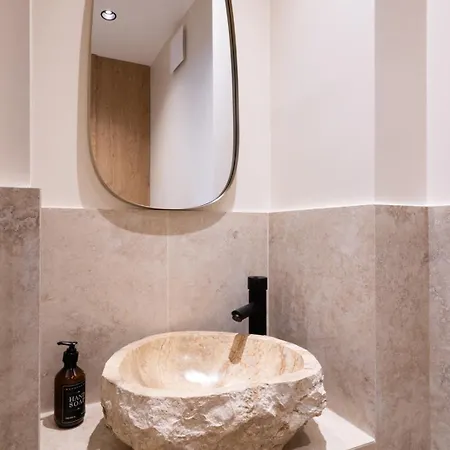 Avec Terrasse Et Parking Centre St-tropez Апартаменти Сен-Тропе