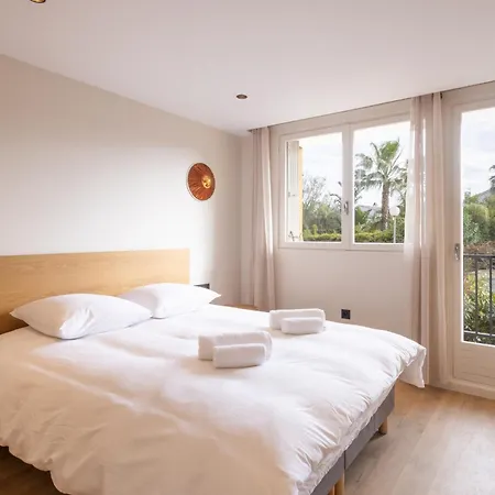 Avec Terrasse Et Parking Centre St-tropez Апартаменти Сен-Тропе